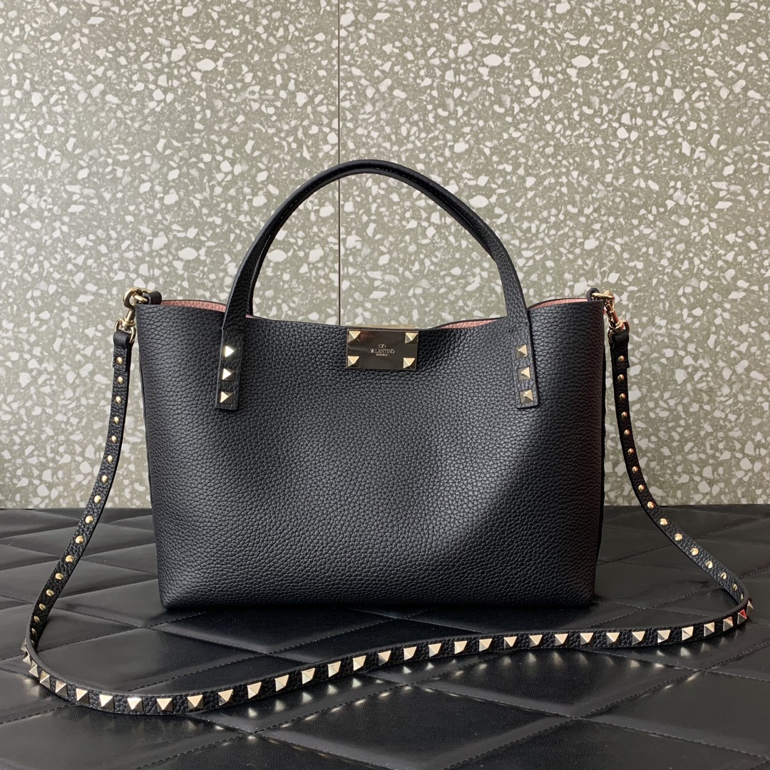 Valentino Garavani Rockstud Tote Bag in Black Grainy Calfskin